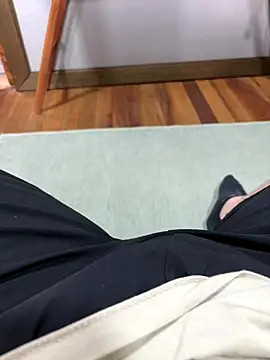 Snapshot of dotlondrina chatting on 1, 12, 2025 dotlondrina online show from 1, 12, 2025