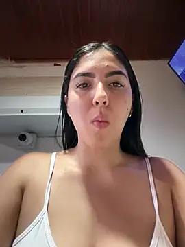 MarianaBenz online show from 5, 2, 2026