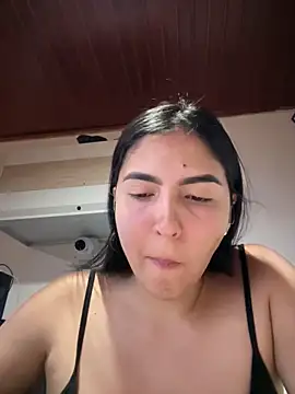 MarianaBenz online show from 12, 2, 2026