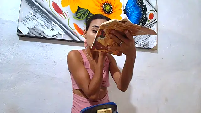 luciana daza online show from 7, 10, 2025