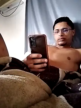 cirilopaupqueno online show from 4, 10, 2025