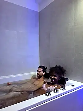 Jeniffer Jarvis online show from 17, 9, 2025