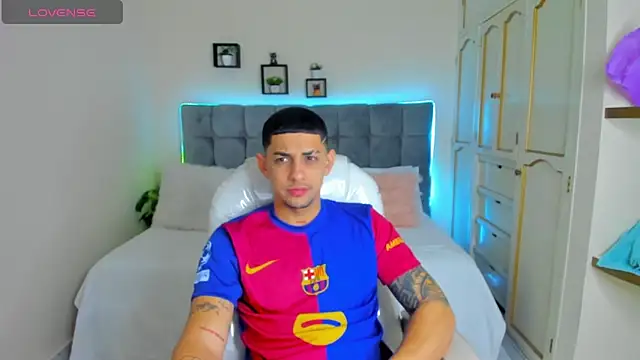 Snapshot of Alex_cute77 chatting on 22, 2, 2025 Alex cute77 online show from 22, 2, 2025