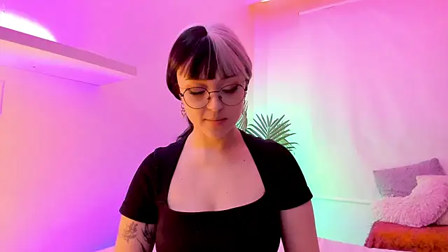 Gloomydoll online show from 14, 11, 2025