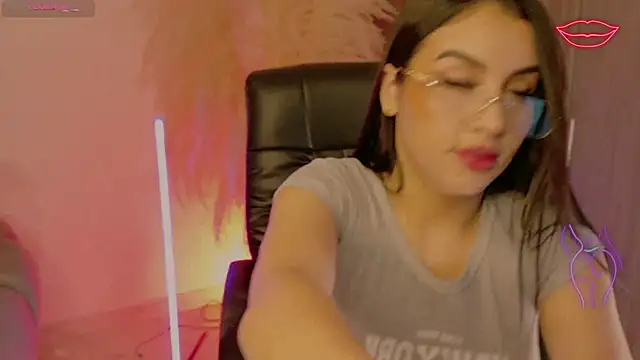 Snapshot of LindseyMoss chatting on 19, 3, 2026 LindseyMoss online show from 19, 3, 2026