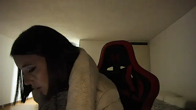 zoe jeane beker online show from 20, 12, 2024