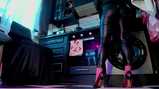 astarrot online show from 4, 3, 2025