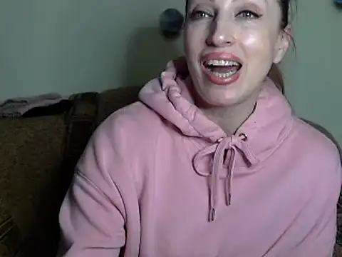 Jillian Pattie online show from 2, 12, 2025