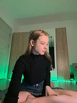 Snapshot of freiiaflower chatting on 6, 3, 2025 freiiaflower online show from 6, 3, 2025