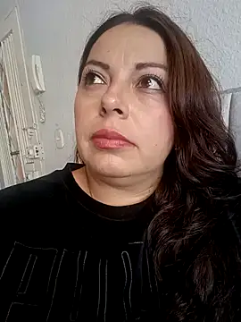 Snapshot of seherlatin chatting on 16, 11, 2025 seherlatin online show from 16, 11, 2025