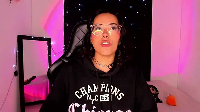 willow poisson online show from 8, 1, 2025