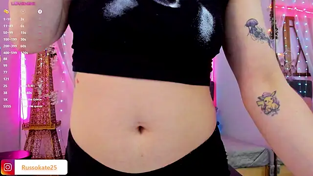 Snapshot of laura_olssen chatting on 9, 10, 2025 laura olssen online show from 9, 10, 2025