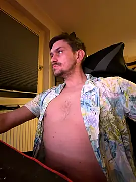 Snapshot of Shaiiboy chatting on 1, 12, 2025 Shaiiboy online show from 1, 12, 2025