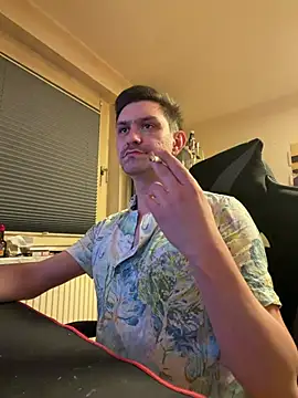 Snapshot of Shaiiboy chatting on 2, 3, 2026 Shaiiboy online show from 2, 3, 2026