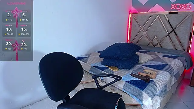 maddyperez20 online show from 17, 2, 2025