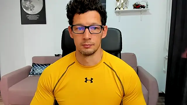 Snapshot of BrutusK08 chatting on 10, 10, 2025 BrutusK08 online show from 10, 10, 2025