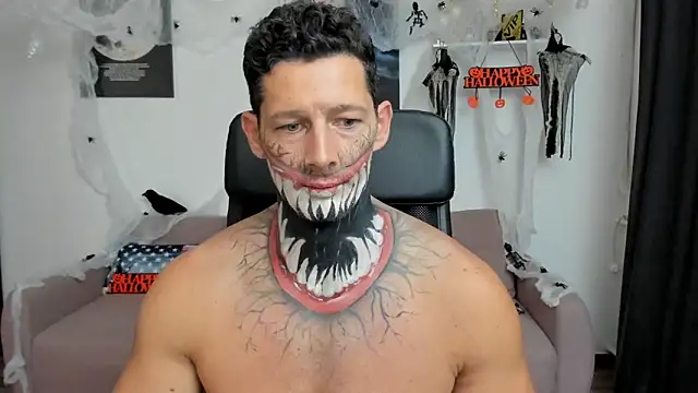 Snapshot of BrutusK08 chatting on 31, 10, 2025 BrutusK08 online show from 31, 10, 2025