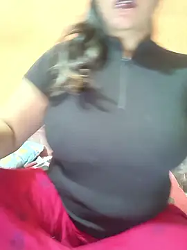 CUTE SOPHIA- online show from 13, 12, 2024