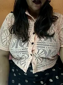CUTE SOPHIA- online show from 20, 12, 2024