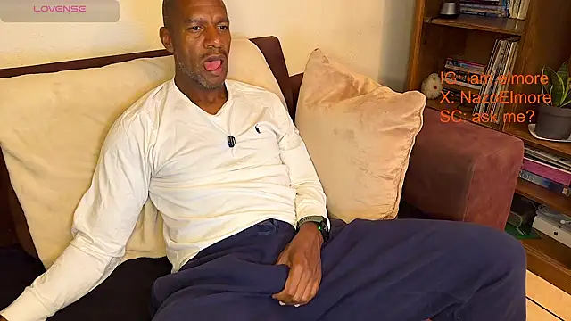 Snapshot of elmorenazost chatting on 21, 3, 2026 elmorenazost online show from 21, 3, 2026