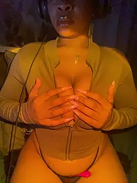 YellowHoneyDip online show from 8, 12, 2024