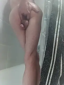 chillmfrs online show from 15, 2, 2026