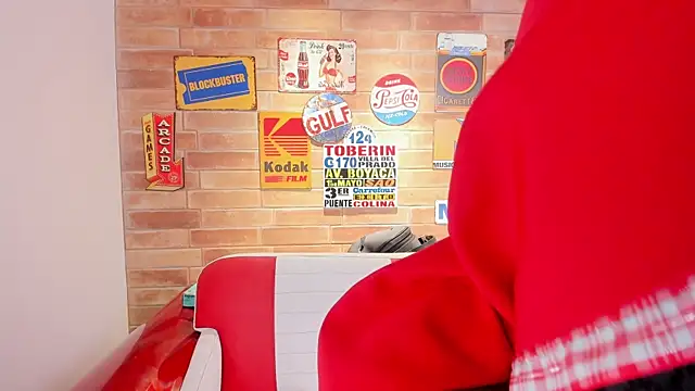 miss  pamela online show from 28, 10, 2025