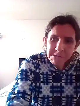 Cameron puppy online show from 14, 10, 2025