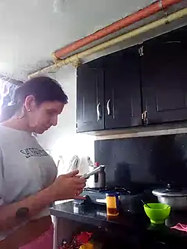 Cameron puppy online show from 13, 11, 2025