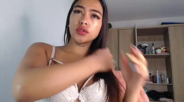 fairylatin222 online show from 19, 1, 2025