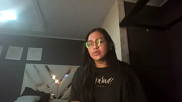 Snapshot of fairylatin222 chatting on 13, 4, 2026 fairylatin222 online show from 13, 4, 2026