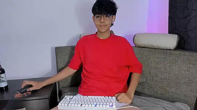 Snapshot of Alan26_ chatting on 12, 3, 2025 Alan26 online show from 12, 3, 2025