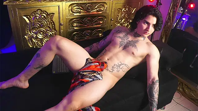 dantecoppolaa  online show from 17, 12, 2024