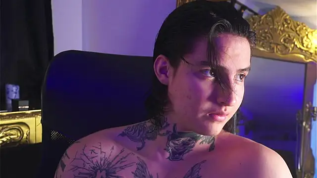 dantecoppolaa  online show from 24, 12, 2024