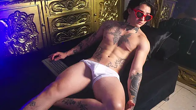 dantecoppolaa  online show from 23, 2, 2025