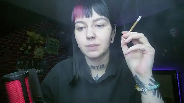 Snapshot of MoorderxDoll chatting on 4, 3, 2026 MoorderxDoll online show from 4, 3, 2026