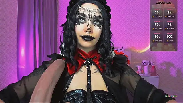 LeylaNoiry online show from 18, 10, 2025