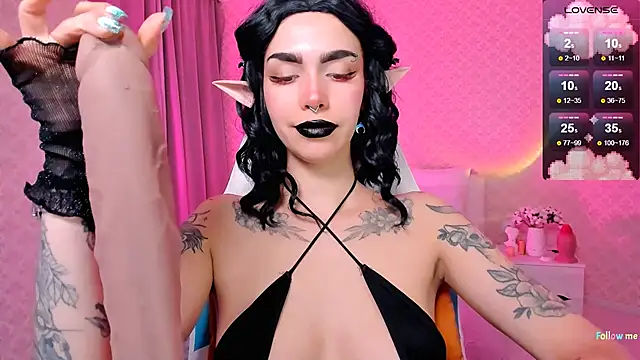 LeylaNoiry online show from 9, 11, 2025