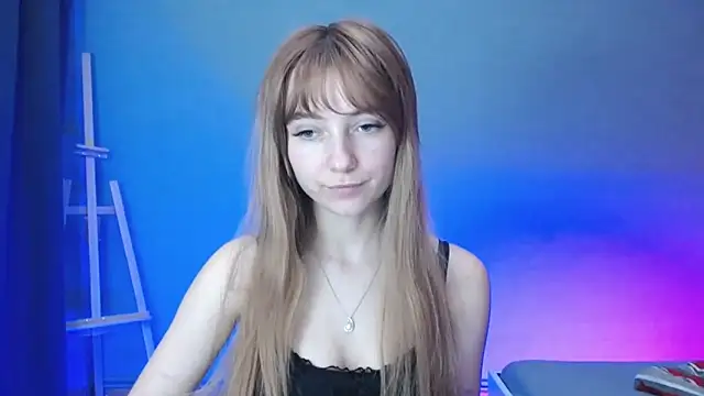 LuciaYoung online show from 19, 1, 2025