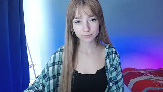 LuciaYoung online show from 28, 1, 2025