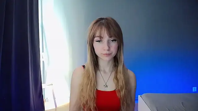 LuciaYoung online show from 25, 2, 2025