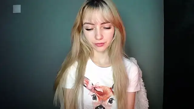 LuciaYoung online show from 20, 12, 2025