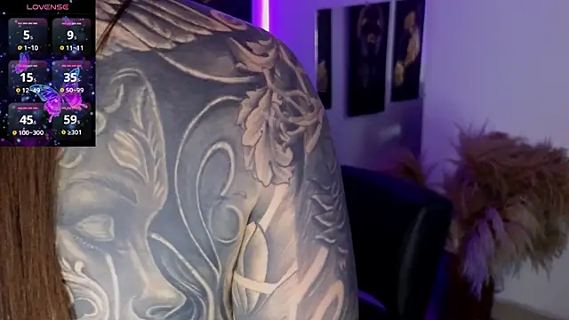 Snapshot of _brenna_hanson chatting on 7, 3, 2026 brenna hanson online show from 7, 3, 2026