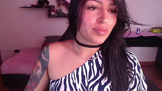 Snapshot of MissDennise chatting on 8, 1, 2025 MissDennise online show from 8, 1, 2025