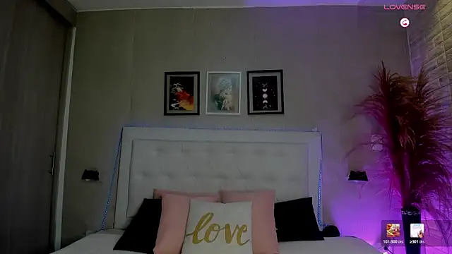 emma  smith1 online show from 4, 2, 2026