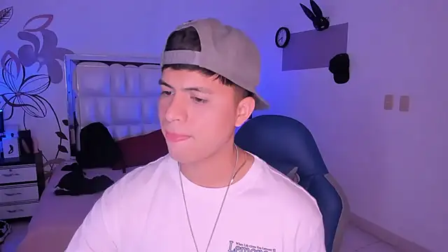 Snapshot of Niicky1_ chatting on 3, 1, 2025 Niicky1 online show from 3, 1, 2025