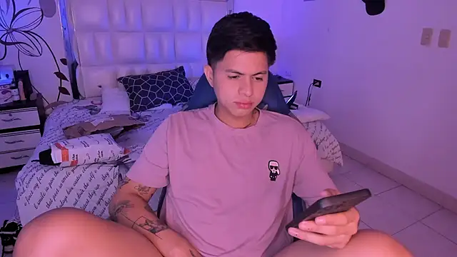 Snapshot of Niicky1_ chatting on 13, 1, 2025 Niicky1 online show from 13, 1, 2025