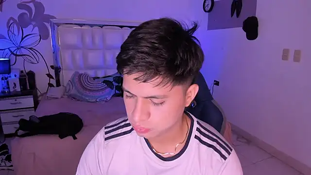 Snapshot of Niicky1_ chatting on 23, 1, 2025 Niicky1 online show from 23, 1, 2025