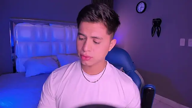 Niicky1  online show from 9, 9, 2025