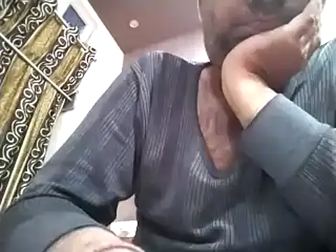 Snapshot of lund_lol chatting on 28, 1, 2025 lund lol online show from 28, 1, 2025